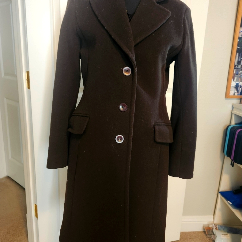 Larry LEVINE lambswool Coat, Size 4, Never Been Worn